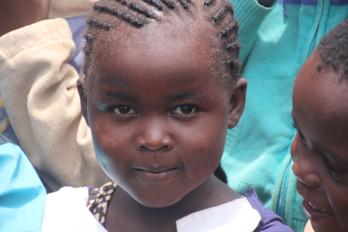 Mädchen in Korogocho © Tom Rübenach